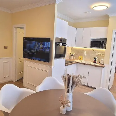 - 60 Sqm - Montmartre - 6p Apartamento