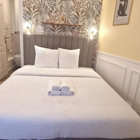 - 60 Sqm - Montmartre - 6p *