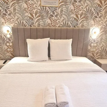 - 60 Sqm - Montmartre - 6p